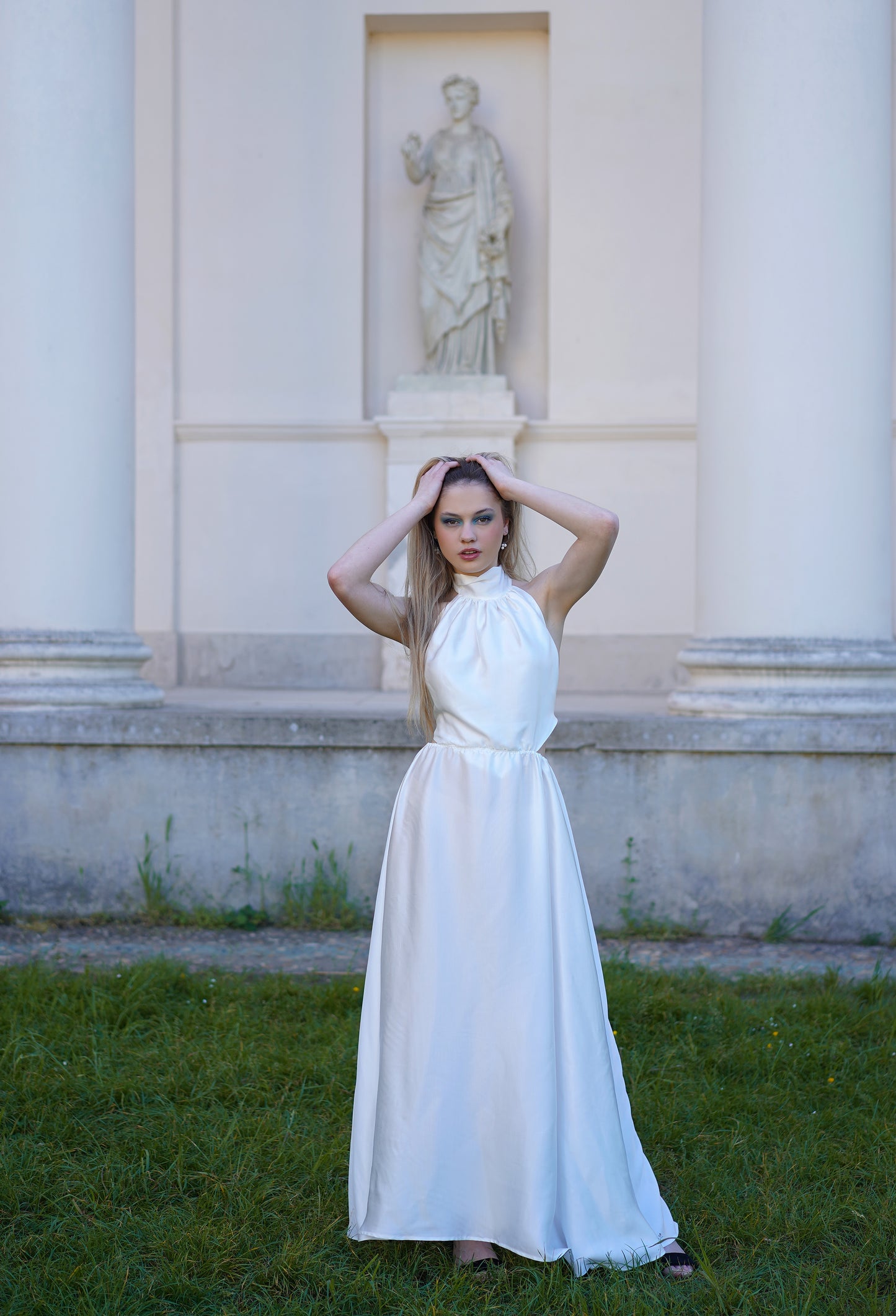 Hedvábné dlouhé šaty s mašlí - předobjednávka